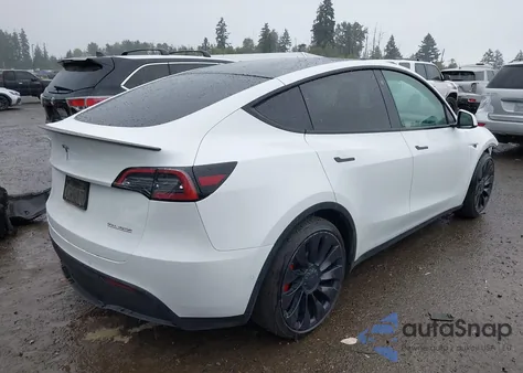 2022 Tesla Model Y Performance Dual Motor All-Wheel Drive from USA, damaged, VIN 7SAYGDEF8NF345467